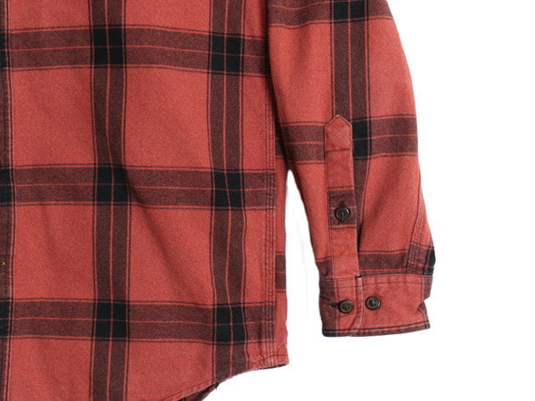US企画 カーハート 長袖 ヘビー フランネル シャツ メンズ S / LOOSE FIT チェック ネルシャツ ワーク コットン ワンポイント 厚手 赤 黒