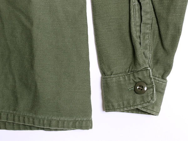 70s 米軍実物 US ARMY コットン サテン ユーティリティ シャツ S / 75年製 ヴィンテージ OG107 シャツ袖 4th 軍物 ミリタリー 長袖シャツ