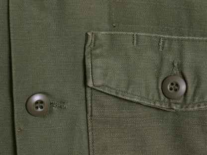 70s 米軍実物 US ARMY コットン サテン ユーティリティ シャツ S / 75年製 ヴィンテージ OG107 シャツ袖 4th 軍物 ミリタリー 長袖シャツ
