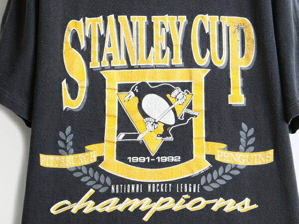 90s USA製 人気 黒 ■ NHL オフィシャル ペンギンズ プリント 半袖 Tシャツ ( メンズ L ) 古着 90年代 オールド プリントTシャツ ホッケー