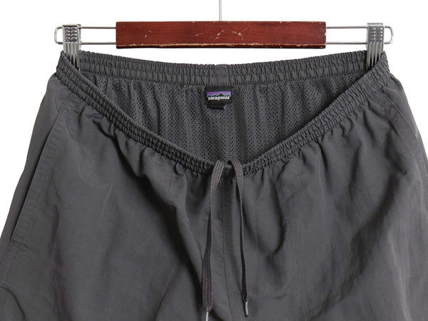 パタゴニア バギーズ ロング ショーツ メンズ M / 18年製 アウトドア ナイロン ショートパンツ 短パン 海パン 水陸両用 インナー付き 濃灰