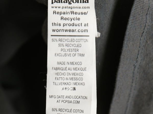 パタゴニア 両面 プリント 長袖 Tシャツ メンズ L 22年製 アウトドア ロンT ロングスリーブ P6 バックプリント ボックスロゴ カットソー 灰