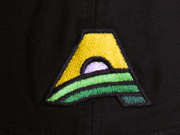 デッドストック カーハート 企業 ロゴ 刺繍 メッシュ ベースボール キャップ フリーサイズ / 帽子 JOHN DEERE ワーク トラッカー ハット 黒