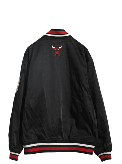 ブルズ ナイロン サテン スタジャン メンズ L / NBA オフィシャル ミッチェルアンドネス 中綿 キルティング ライナー ジョーダン バスケ 黒