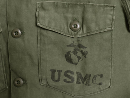 70s 米軍実物 USMC コットン サテン ユーティリティ シャツ S 程/ 72年製 ヴィンテージ OG107 シャツ袖 3rd 軍物 ミリタリー 海兵隊 カーキ