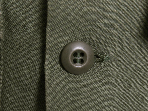 70s 米軍実物 USMC コットン サテン ユーティリティ シャツ S 程/ 72年製 ヴィンテージ OG107 シャツ袖 3rd 軍物 ミリタリー 海兵隊 カーキ