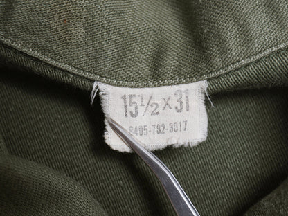 70s 米軍実物 US ARMY コットン サテン ユーティリティ シャツ M ヴィンテージ OG107 シャツ袖 3rd ミリタリー 軍物 カーキ ワッペン付き 