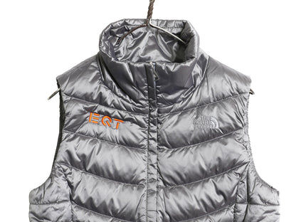 US企画 ノースフェイス ナイロン ダウン ベスト レディース M 古着 フルジップ キルティング 550フィル アウトドア 重ね着 ハイネック 企業