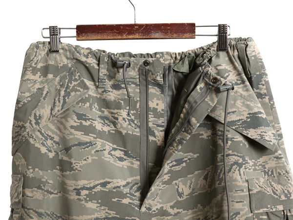 米軍実物 プロパー 社製 APECS デジタル タイガー カモ オーバー パンツ LARGE REGULAR 古着 USAF ABU ECWCS カーゴ ゴアテックス 迷彩柄 