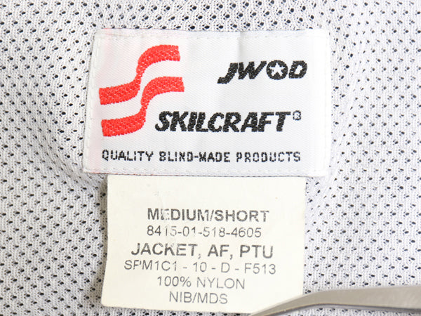 米軍実物 US AIR FORCE ナイロン トレーニング ジャケット MEDIUM SHORT / 2010年製 ミリタリー エアフォース 軍物 ジャンパー ブルゾン 青