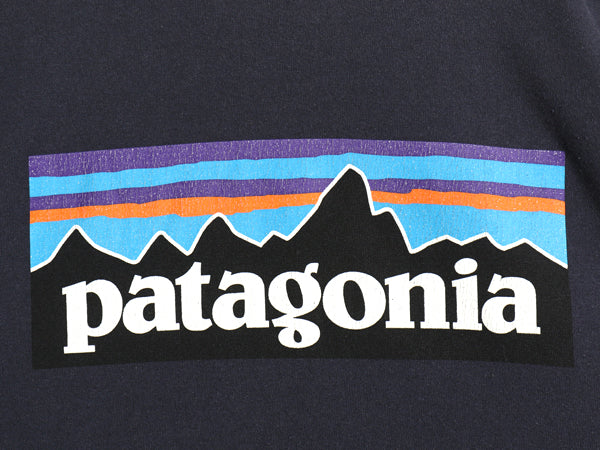 パタゴニア 両面 プリント 半袖 Tシャツ メンズ L 古着 19年製 アウトドア P6 ボックスロゴ バックプリント カットソー シンプル ネイビー
