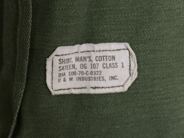 70s 米軍実物 US ARMY コットン サテン ユーティリティ シャツ M ヴィンテージ 70年製 OG107 シャツ袖 3rd ミリタリー 軍物 ワッペン 付き