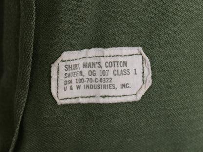 70s 米軍実物 US ARMY コットン サテン ユーティリティ シャツ M ヴィンテージ 70年製 OG107 シャツ袖 3rd ミリタリー 軍物 ワッペン 付き