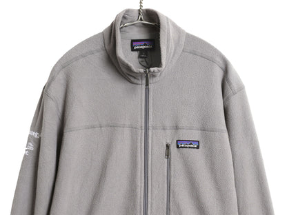 パタゴニア マイクロD フリース ジャケット メンズ L / 古着 19年製 アウトドア フルジップ ブルゾン ハイネック ワンポイント 企業 グレー