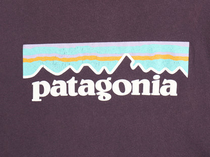 パタゴニア ロゴ プリント 半袖 Tシャツ レディース M アウトドア 18年製 オーガニック コットン カットソー グラフィック フィッツロイ 紫