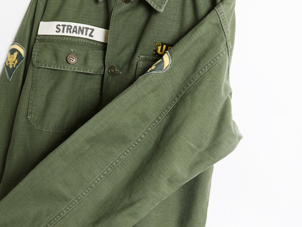 60s 米軍実物 US ARMY コットン サテン ユーティリティ シャツ M 程 ヴィンテージ 60年製 OG107 筒袖 1st 後期 ミリタリー 軍物 ワッペン
