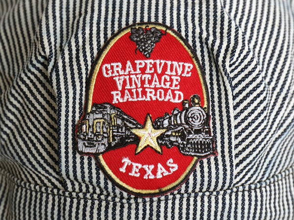 90s USA製 ヒッコリー ストライプ レイルロード キャップ フリーサイズ 帽子 オールド ワッペン 刺繍 ロゴ ワークキャップ ワンポイント