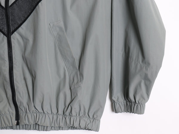 米軍実物 US ARMY ナイロン トレーニング ジャケット XL 程 ミリタリー IPFU 軍物 ジャンパー ブルゾン フルジップ 大きいサイズ ツートン