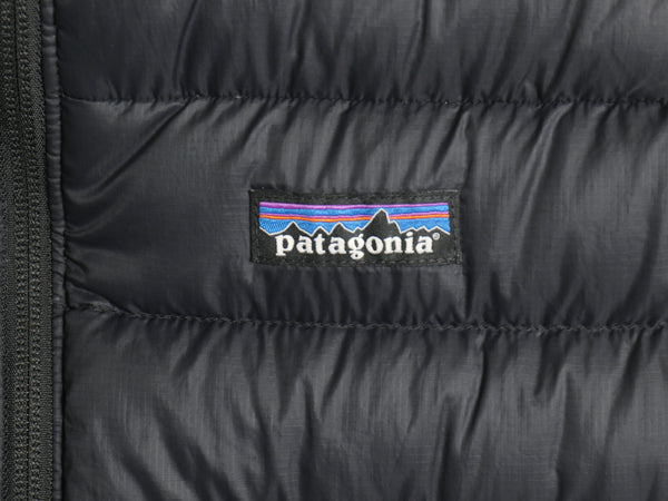 パタゴニア ダウン セーター ベスト レディース M / 22年製 中綿 ナイロン キルティング フルジップ ワンポイント 重ね着 前開き 無地 黒