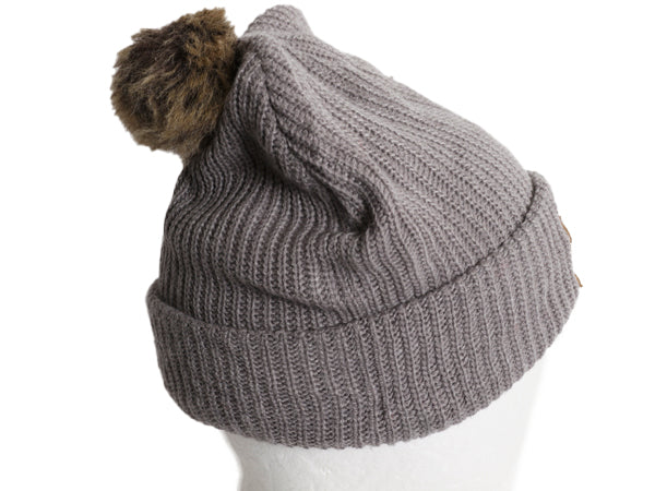 US企画 カーハート ポンポン ファー付き ニット キャップ レディース ビーニー アクリル フリース ライナー付き ワンポイント 灰 防寒 帽子