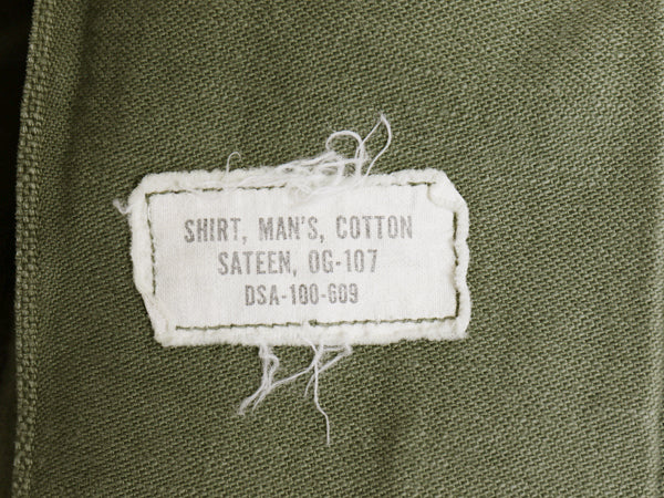 60s 米軍実物 US ARMY コットン サテン ユーティリティ シャツ M / ヴィンテージ OG107 シャツ袖 1st ミリタリー 軍物 ワッペン フルパッチ