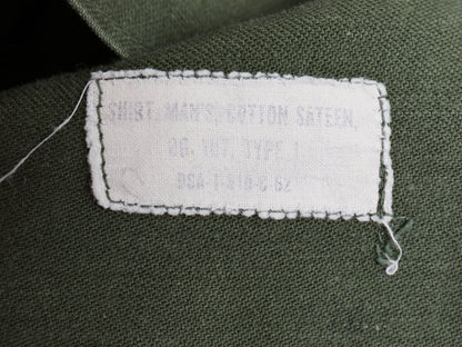 60s 米軍実物 US ARMY コットン サテン ユーティリティ シャツ M 程/ ヴィンテージ 62年製 1st 後期 筒袖 ミリタリー OG107 ワッペン付き