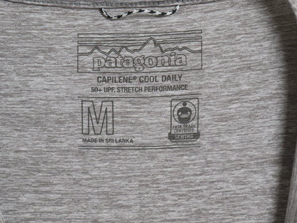 パタゴニア キャプリーン 波タグ プリント 半袖 Tシャツ メンズ M / 21年製 アウトドア ストレッチ トップス カットソー バックプリント 灰