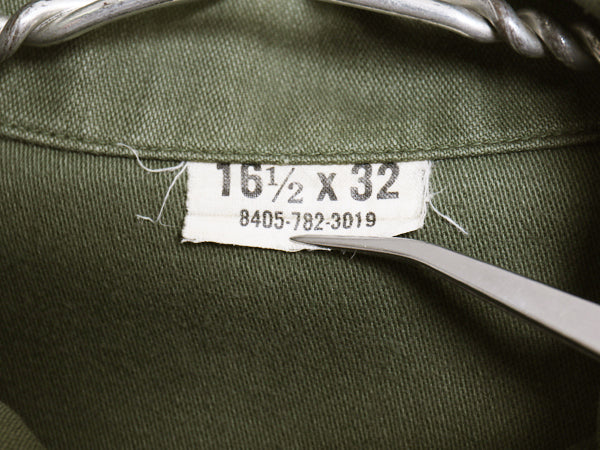 60s 米軍実物 US ARMY コットン サテン ユーティリティ シャツ L / ヴィンテージ OG107 シャツ袖 1st 軍物 ミリタリー ワッペン フルパッチ