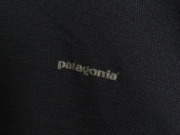 00s USA製 パタゴニア キャプリーン 長袖 Tシャツ メンズ M 古着 02年製 オールド アウトドア ストレッチ ロンT アンダーシャツ ブラック