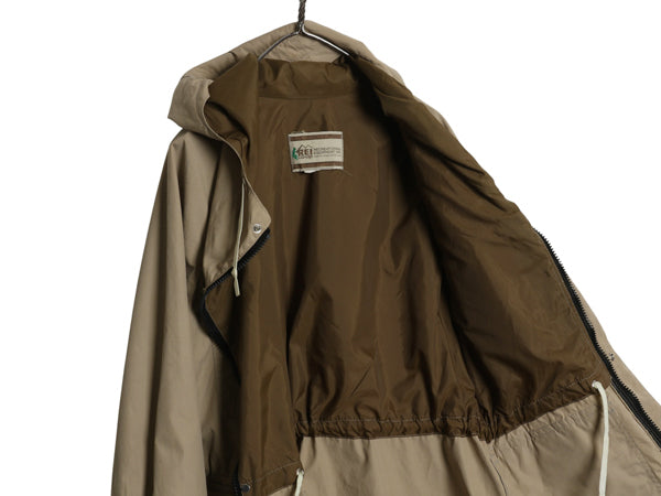 70s ★ REI マウンテンパーカー ジャケット メンズ L 程/ ヴィンテージ アウトドア ナイロン フード ハイネック フルジップ 無地 ベージュ