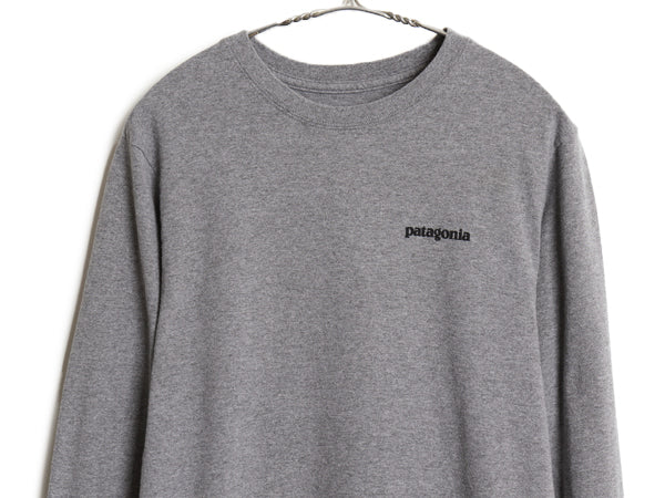 パタゴニア 両面 プリント 長袖 Tシャツ メンズ S 18年製 アウトドア ロンT ロングスリーブ P6 バックプリント ボックスロゴ カットソー 灰