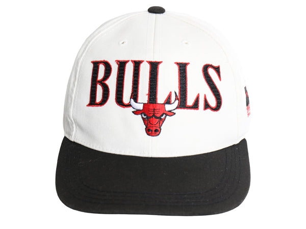 90s SPORT SPECIALTIES BULLS 刺繍 ベースボール キャップ フリーサイズ / 帽子 オールド NBA バスケ キャラクター ワンポイント ツートン