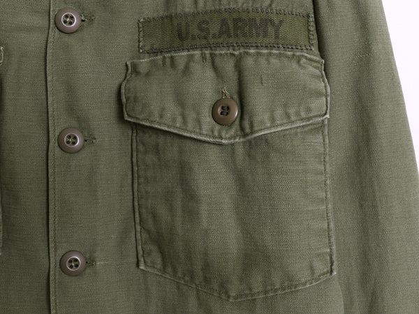 60s 米軍実物 US ARMY コットン サテン ユーティリティ シャツ M 程/ 古着 ヴィンテージ OG107 シャツ袖 2nd ミリタリー 軍物 ワッペン付き