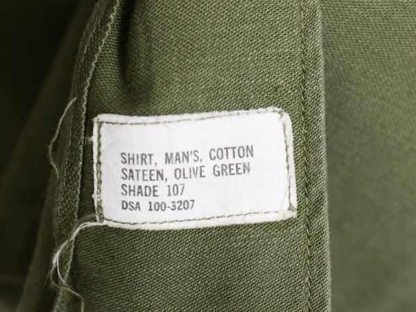 60s 米軍実物 US ARMY コットン サテン ユーティリティ シャツ メンズ M 程/ ヴィンテージ OG107 シャツ袖 2nd ミリタリー 軍物 オリーブ