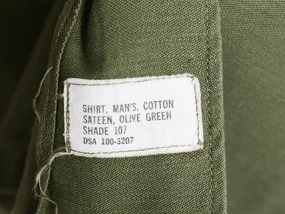60s 米軍実物 US ARMY コットン サテン ユーティリティ シャツ メンズ M 程/ ヴィンテージ OG107 シャツ袖 2nd ミリタリー 軍物 オリーブ