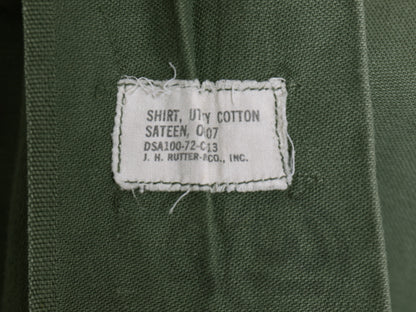 70s 米軍実物 USMC コットン サテン ユーティリティ シャツ M 程/ 72年製 ヴィンテージ OG107 シャツ袖 3rd 軍物 ミリタリー 海兵隊 カーキ