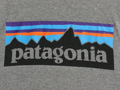 パタゴニア 両面 プリント 半袖 Tシャツ メンズ S / 18年製 アウトドア P6 ボックスロゴ バックプリント クルーネック カットソー シンプル
