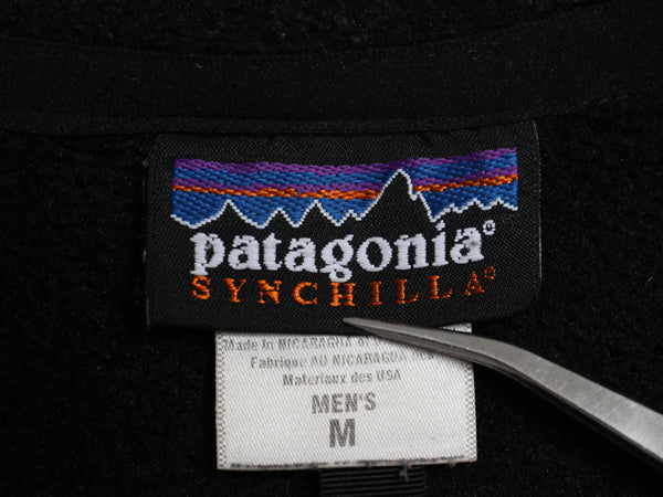 パタゴニア シンチラ フリース ベスト メンズ M 古着 10年製 アウトドア ハイネック フルジップ ノースリーブ 前開き 重ね着 黒 シンプル