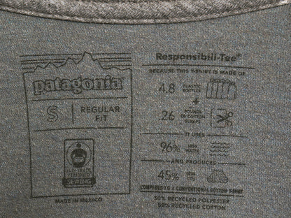 パタゴニア 両面 プリント 半袖 Tシャツ メンズ S 古着 アウトドア カットソー P6 バックプリント ボックスロゴ クルーネック シンプル 灰