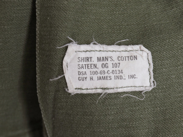 60s 米軍実物 US ARMY コットン サテン ユーティリティ シャツ S / ヴィンテージ 69年製 OG107 シャツ袖 2nd 軍物 ミリタリー ワッペン付き
