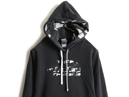 人気 黒 ■ ノースフェイス 迷彩 プリント スウェット フード パーカー レディース M / 古着 The North Face スエット プルオーバー 裏起毛
