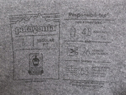 19年製 パタゴニア 両面 プリント 半袖 Tシャツ メンズ L / Patagonia アウトドア グラフィック イラスト バックプリント クルーネック 灰