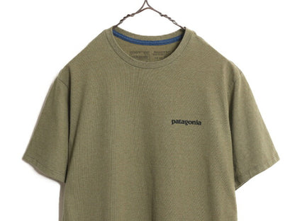 22年製 パタゴニア 両面 プリント 半袖 Tシャツ メンズ XS / Patagonia アウトドア フィッツロイ P6 ボックスロゴ バックプリント カーキ