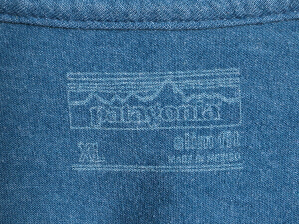 17年製 パタゴニア プリント 半袖 Tシャツ メンズ XL 古着 Patagonia アウトドア フィッツロイ クレスト グラフィック スリム フィット 青