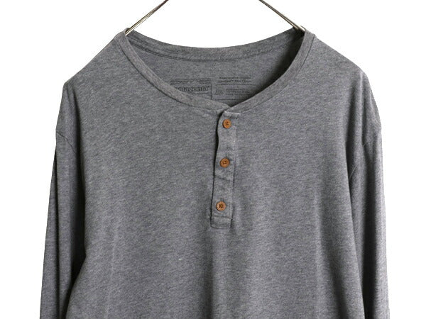 パタゴニア ヘンリーネック 長袖 Tシャツ メンズ М 古着 アウトドア ロンT ロングスリーブ カットソー インナー ワンポイント トップス 灰