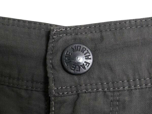 ノースフェイス ナイロン カーゴ ショートパンツ メンズ L / 古着 アウトドア ショーツ 短パン ハーフパンツ ワンポイント シンプル グレー