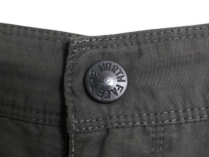 ノースフェイス ナイロン カーゴ ショートパンツ メンズ L / 古着 アウトドア ショーツ 短パン ハーフパンツ ワンポイント シンプル グレー