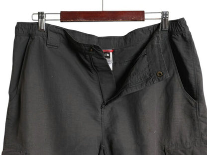 ノースフェイス ナイロン カーゴ ショートパンツ メンズ L / 古着 アウトドア ショーツ 短パン ハーフパンツ ワンポイント シンプル グレー