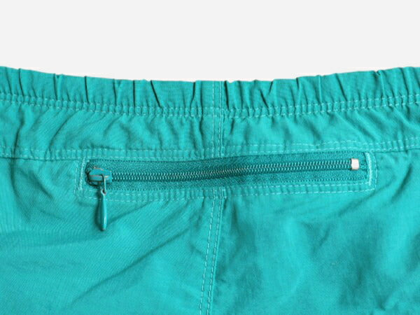 ノースフェイス ナイロン ショート パンツ レディース M メンズ S 程 アウトドア ショーツ 短パン 海パン 水陸両用 インナー付き スイム 緑