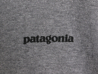 16年製 パタゴニア 両面 プリント 半袖 Tシャツ メンズ М / 古着 Patagonia アウトドア フィッツロイ P6 バックプリント ボックスロゴ 灰